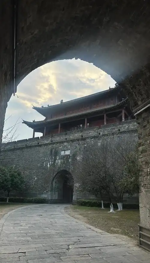 Jingzhou Ancient City Wall
