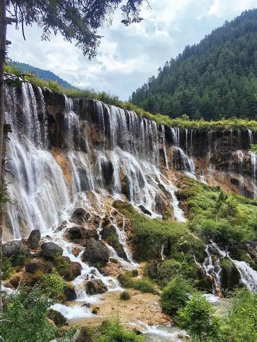 Nuorilang Waterfall