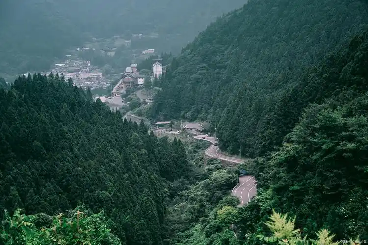 Meiling Hongya Danjing Scenic Area
