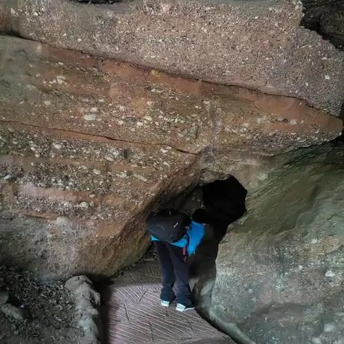 Tongtian Cave